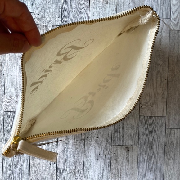“Bride” Canvas Pouch - Picture 4 of 5